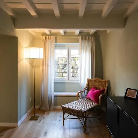 Bed & Breakfast Lunaria - Fyodor Dostoyevsky's House *