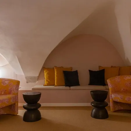 Lunaria - Fyodor Dostoyevsky's House Bed & Breakfast *